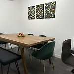 Fantastique 3 Chambres Modernes Au Coeur De La Ville
